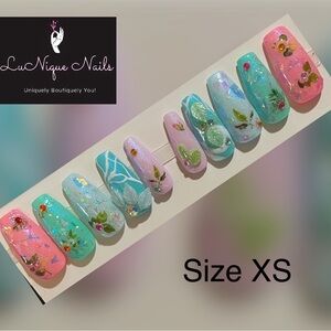 Frost Warning Press On Nail Art Set Size XS